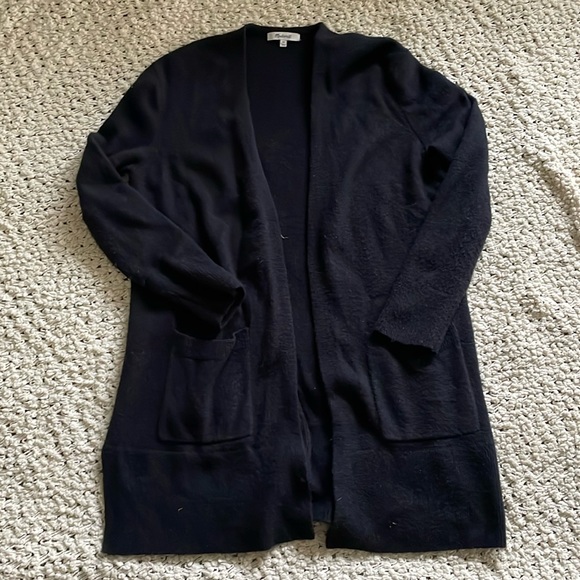 🎉 HP!! 🎉 Madewell Kent Cardigan Sweater in Black Coziest Yarn 🍂 - Picture 2 of 7